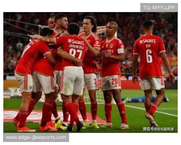 穿红色足球鞋的球星有哪些 盘点足坛顶级球员的红色战靴风采 穿红色足球鞋的球星有哪些 盘点足坛顶级球员的红色战靴风采