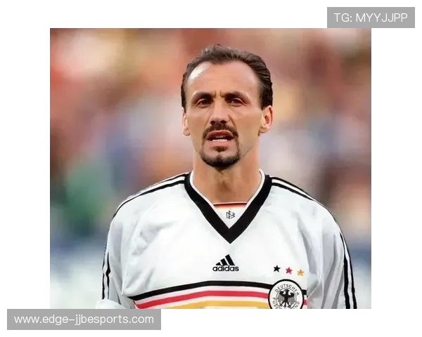 足球史上千年难遇的传奇球星是谁他如何改变了世界足坛