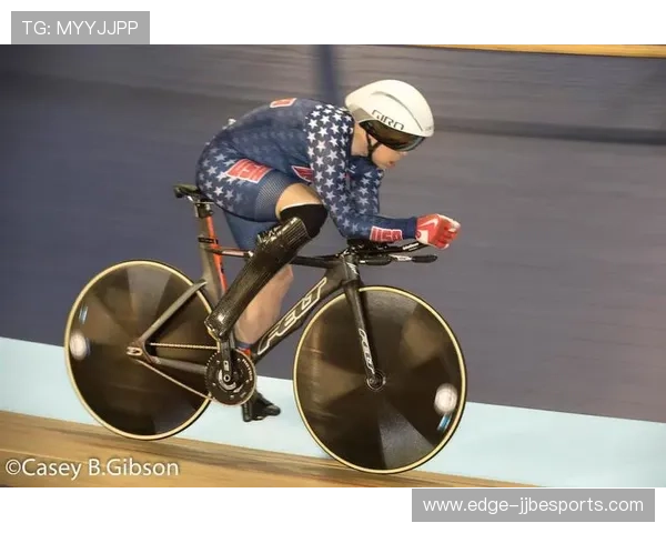 足球星光与坚韧之魂：残疾人追梦故事背后的无限可能