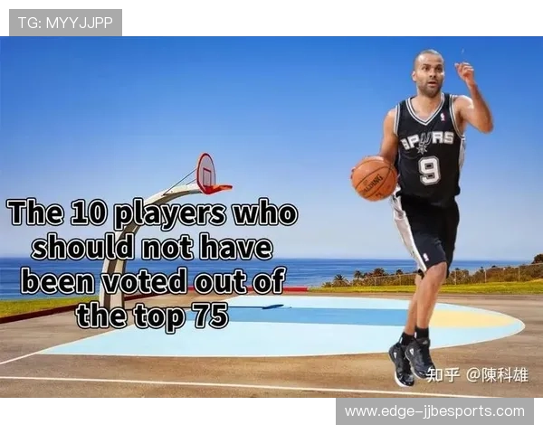 足球球星写信给球迷分享心声与成长故事传递正能量